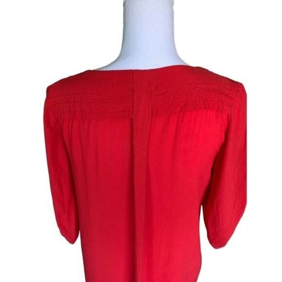 Anthropologie Maeve Top Size XSmall Red Tab Roll 3/4 Sleeve Hi Lo Hemline - Picture 3 of 9
